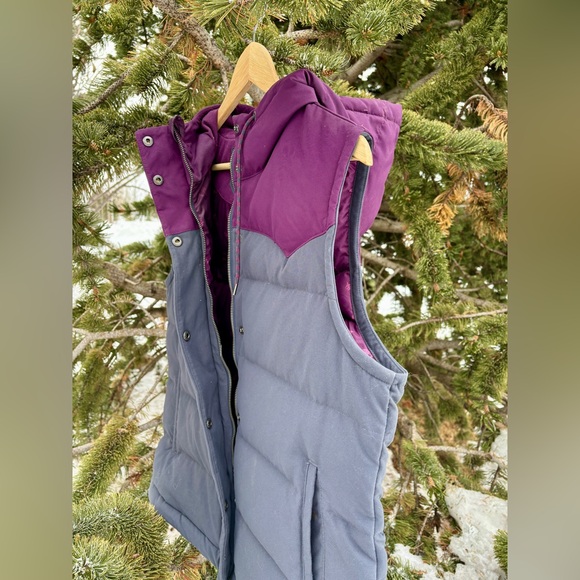 Patagonia Bivy Hooded Down Vest - Picture 2 of 11